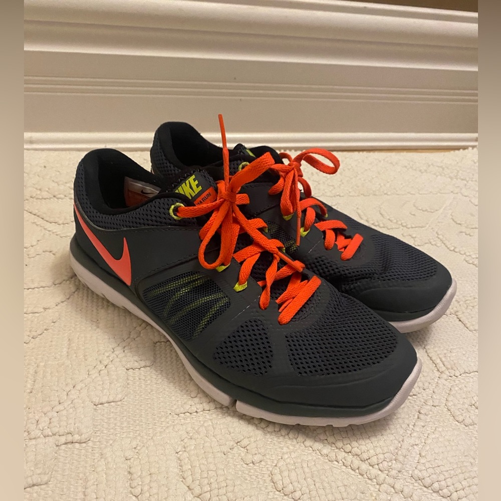 •SOLD• Nike Training/Running Shoes